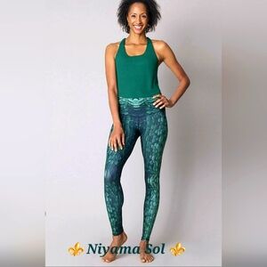 🎍✨️🩳 Niyama Sol Malachite barefoot leggings XS BNWT